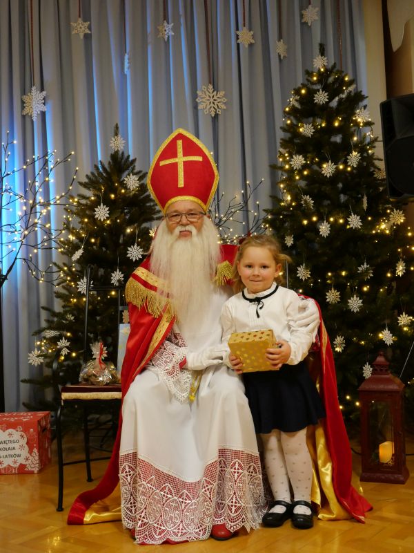 Święty Mikołaj w grupie 3 latków - zdjęcie 21