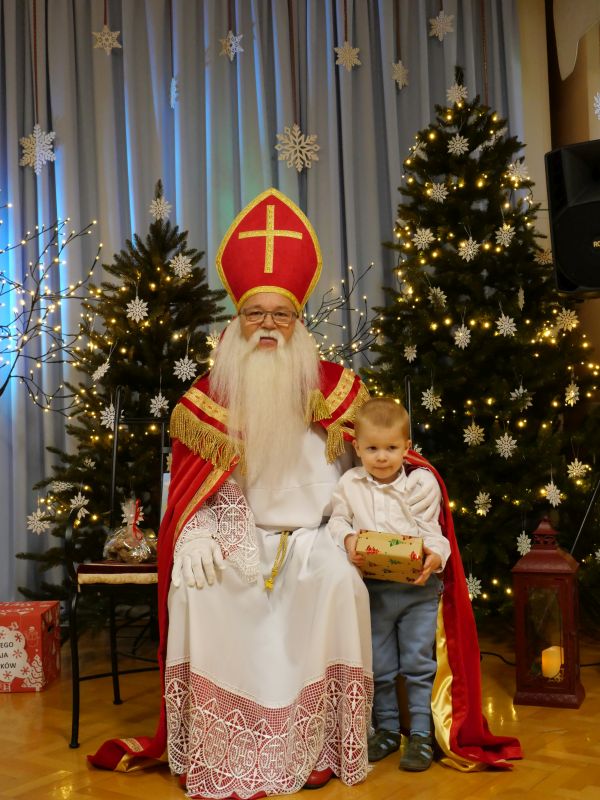 Święty Mikołaj w grupie 3 latków - zdjęcie 2