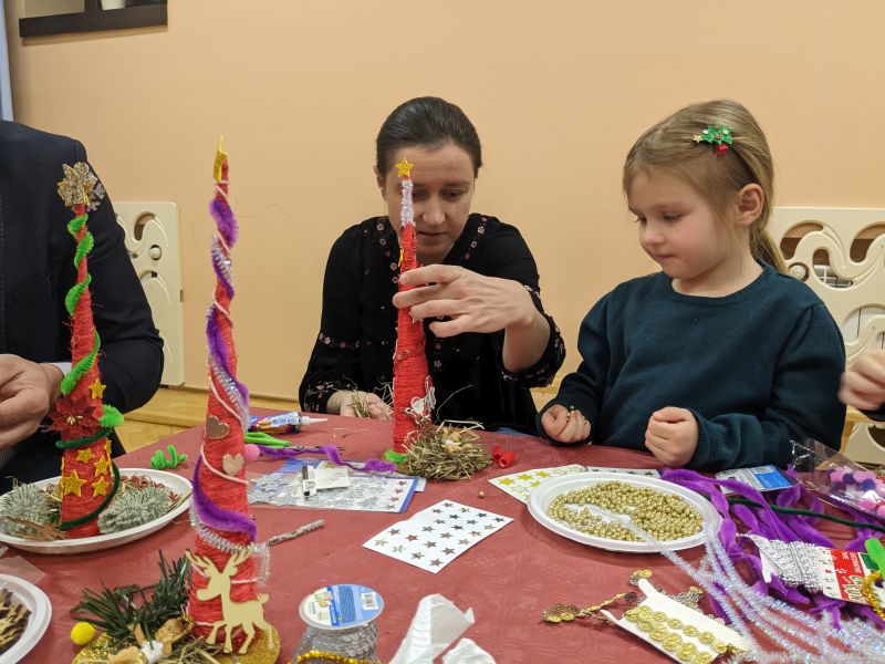 Świąteczne warsztaty 3 latków - zdjęcie 17