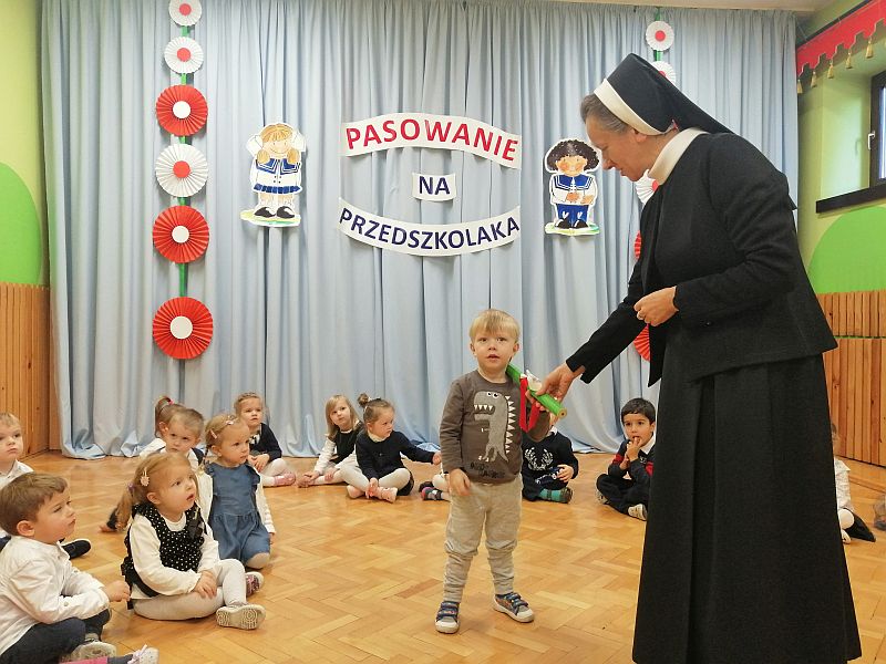 Pasowanie na Przedszkolaka - zdjęcie 7